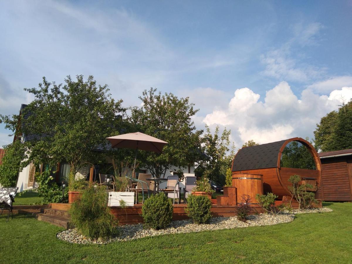 Apartamenty Rownia 2 Ustrzyki Dolne Exteriér fotografie